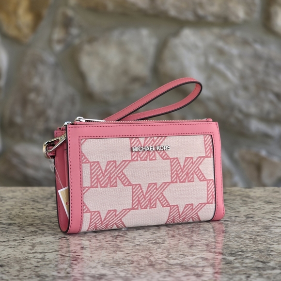 Michael Kors Handbags - Michael Kors Jet Set Logo Large Double Zip Pink Wristlet